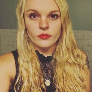 Meet your Posher, Marissa